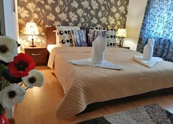 Ośrodek wypoczynkowy Casa Regala Ear *